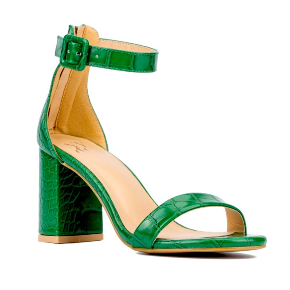 New York & Company Green Ladies heels, size 10